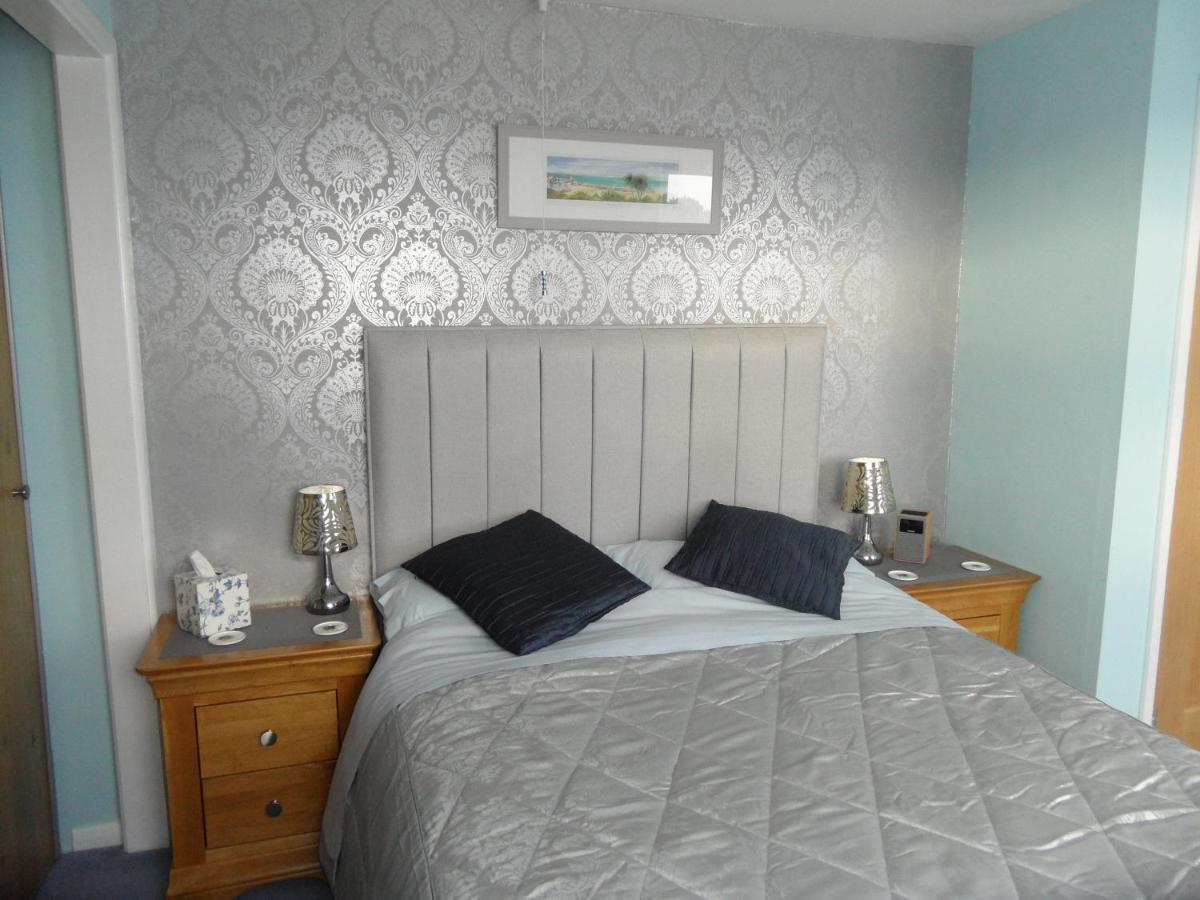 Monterey Pines Bed & Breakfast Helston Dış mekan fotoğraf