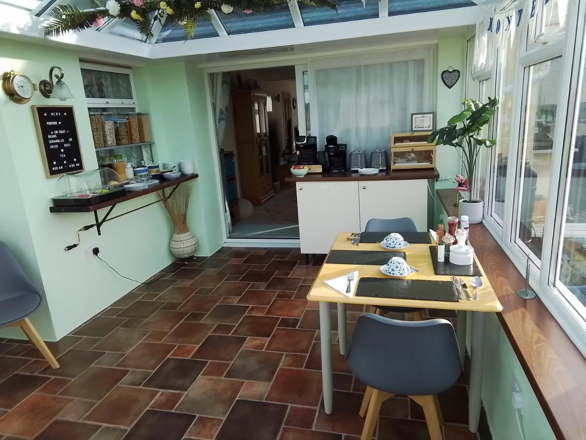Monterey Pines Bed & Breakfast Helston Dış mekan fotoğraf